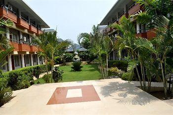 Blue Lily Beach Resort,Puri Bagian luar foto